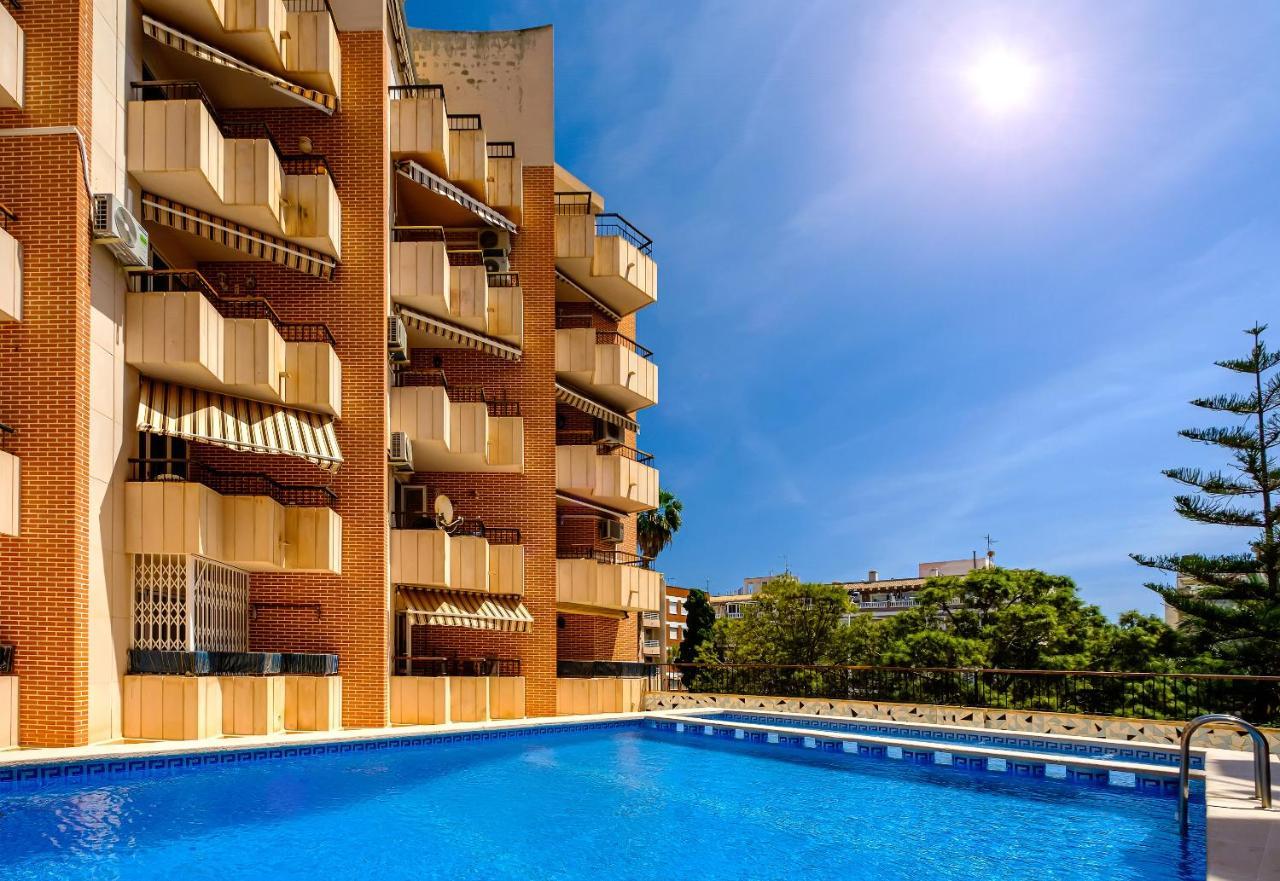Holiday Royal Suite Concordia Torrevieja Luaran gambar