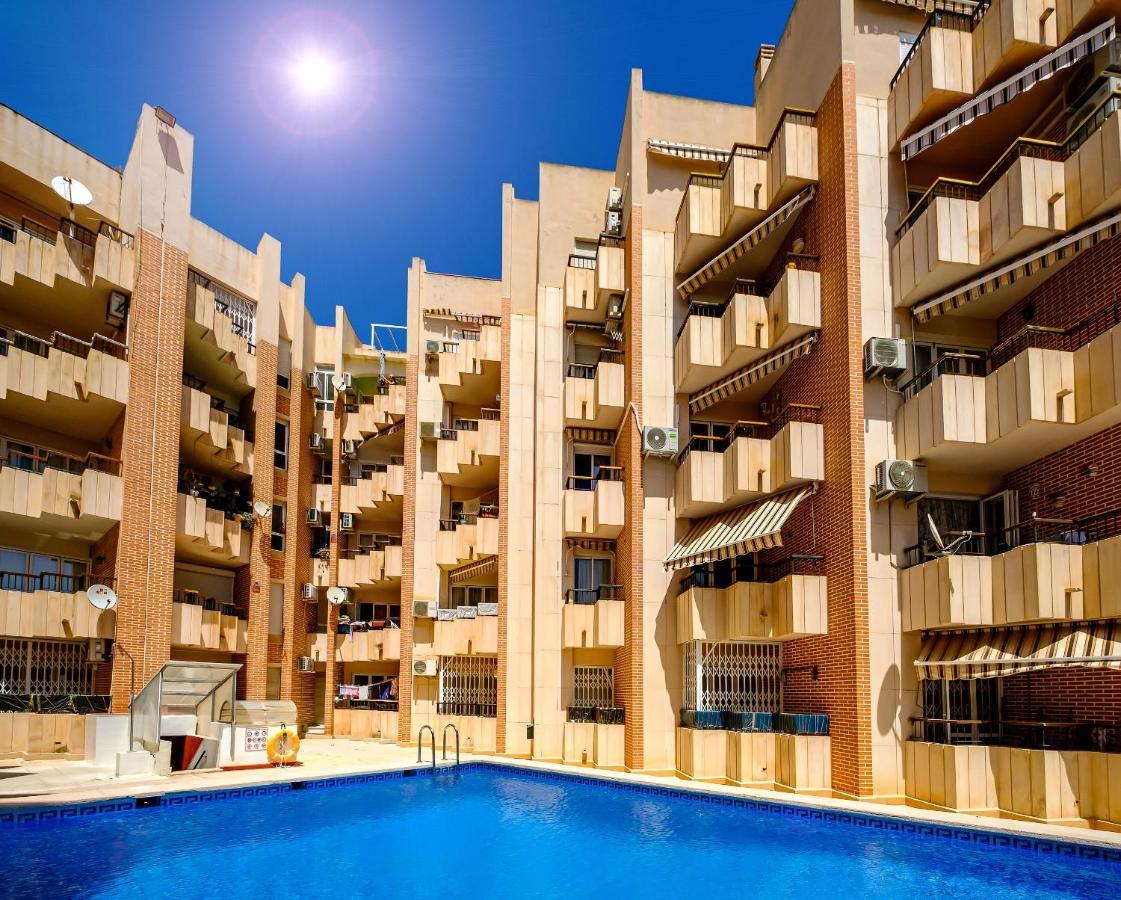 Holiday Royal Suite Concordia Torrevieja Luaran gambar