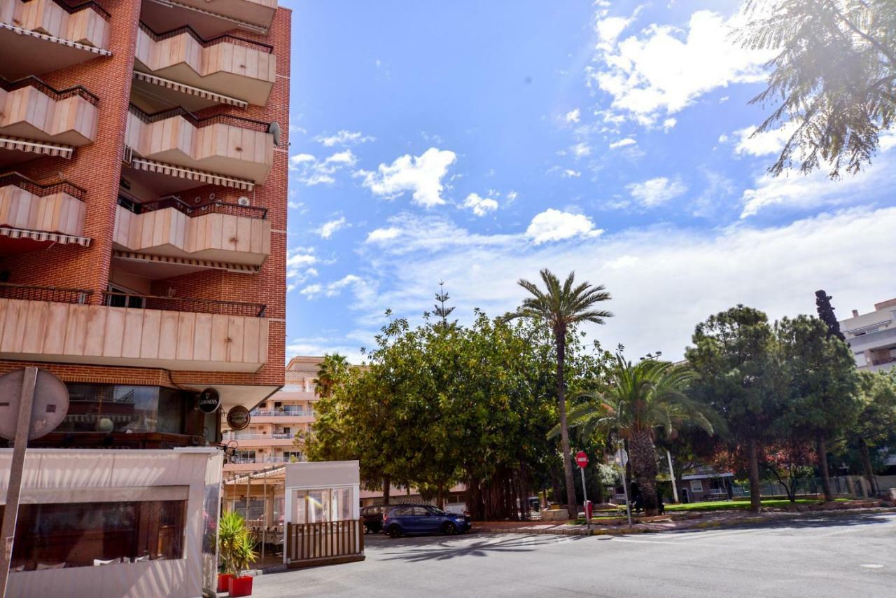 Holiday Royal Suite Concordia Torrevieja Luaran gambar