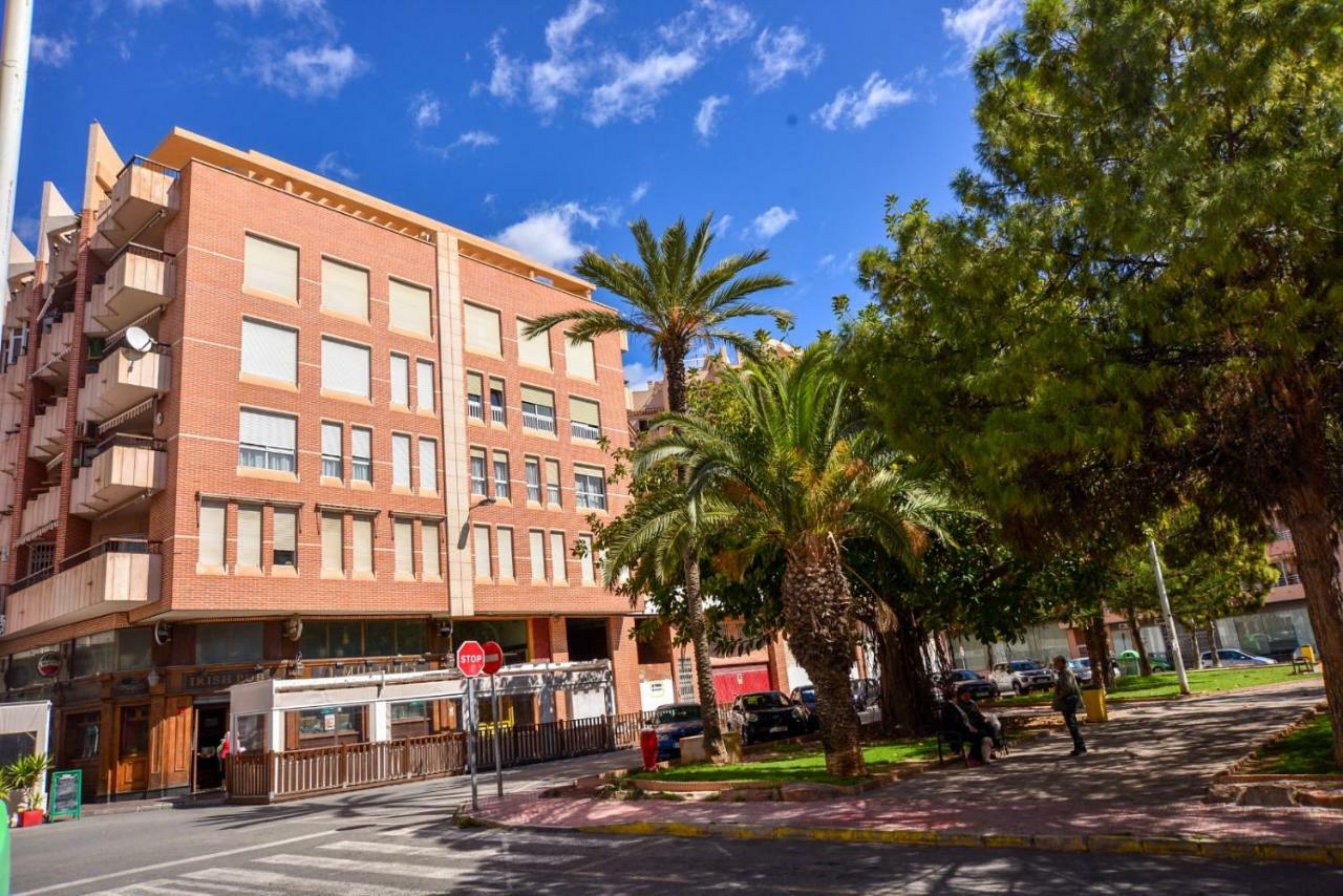 Holiday Royal Suite Concordia Torrevieja Luaran gambar